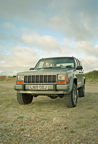 Illustration for article titled Ten Reliable, Desirable Classic Cars
